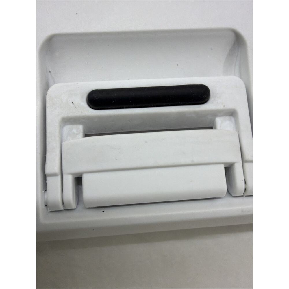 LOGITECH K540 Wireless Desktop Keyboard Powers On Unifying Receiver Not Included - Picture 9 of 10